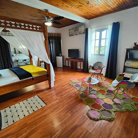 Le Paille En Queue Residence Touristique Сен-Луи Номер фото