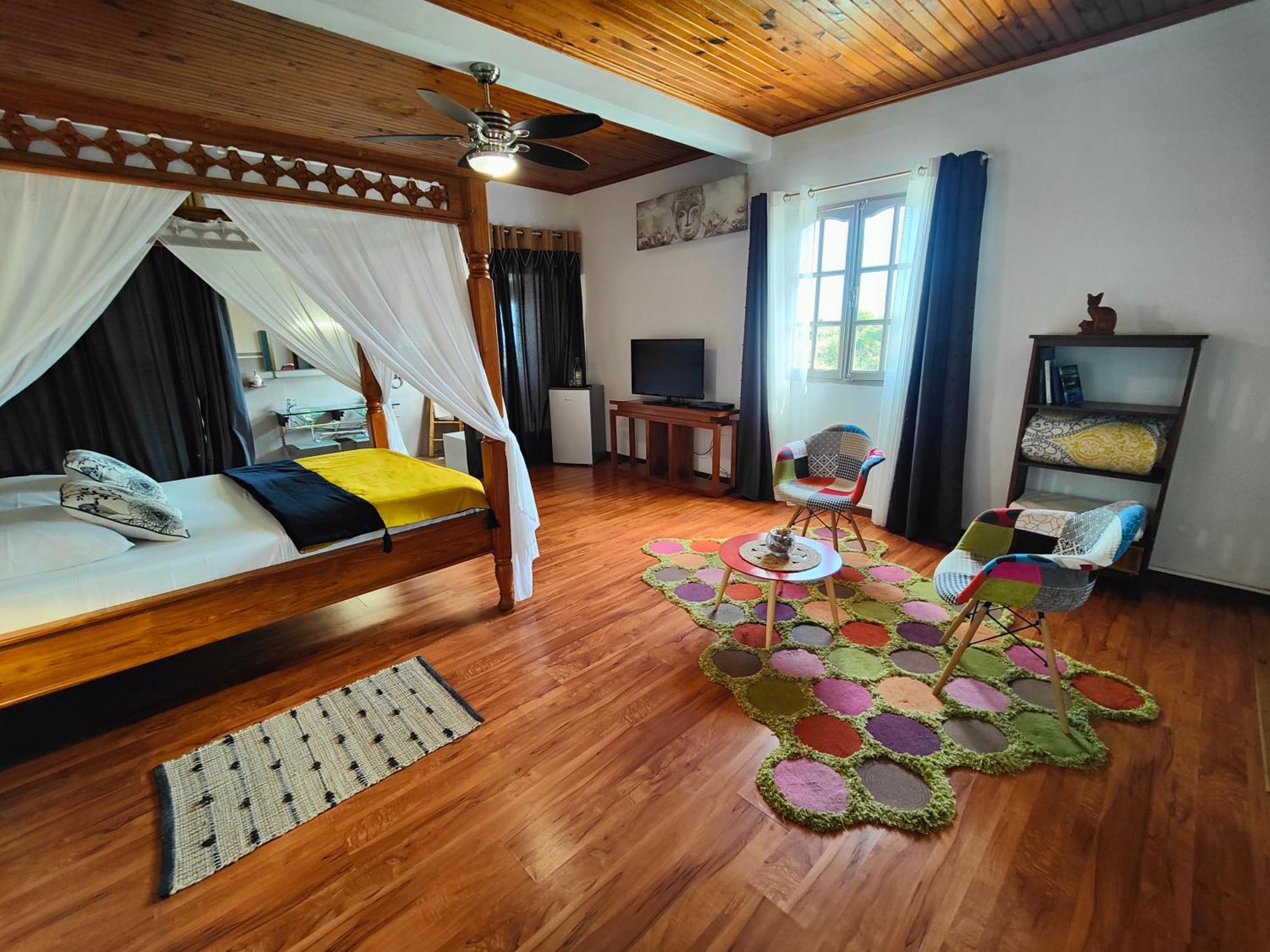 Le Paille En Queue Residence Touristique Сен-Луи Номер фото